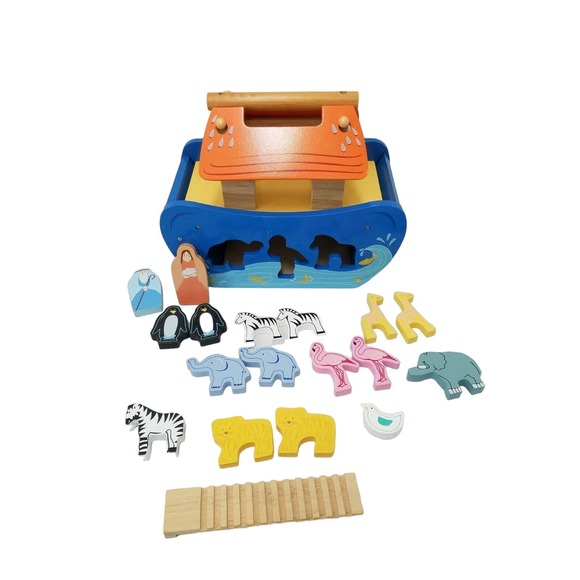 Le Toy Van NOAH'S SHAPE SORTER Wooden Animal Boat Baby Christening Toy BN - Picture 1 of 12